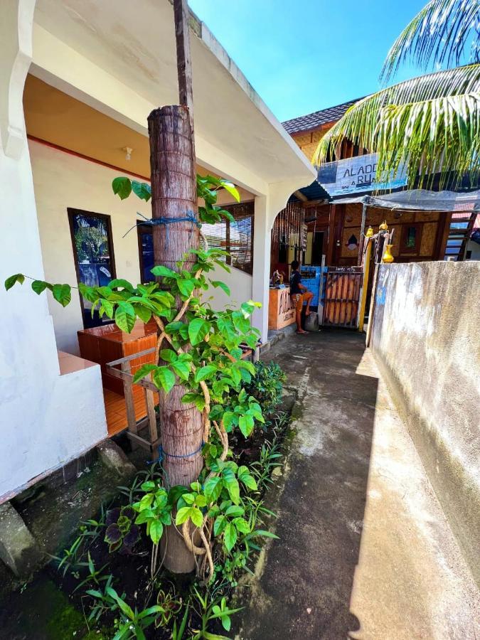 Aladdin Homestay Гили-Эйр Экстерьер фото