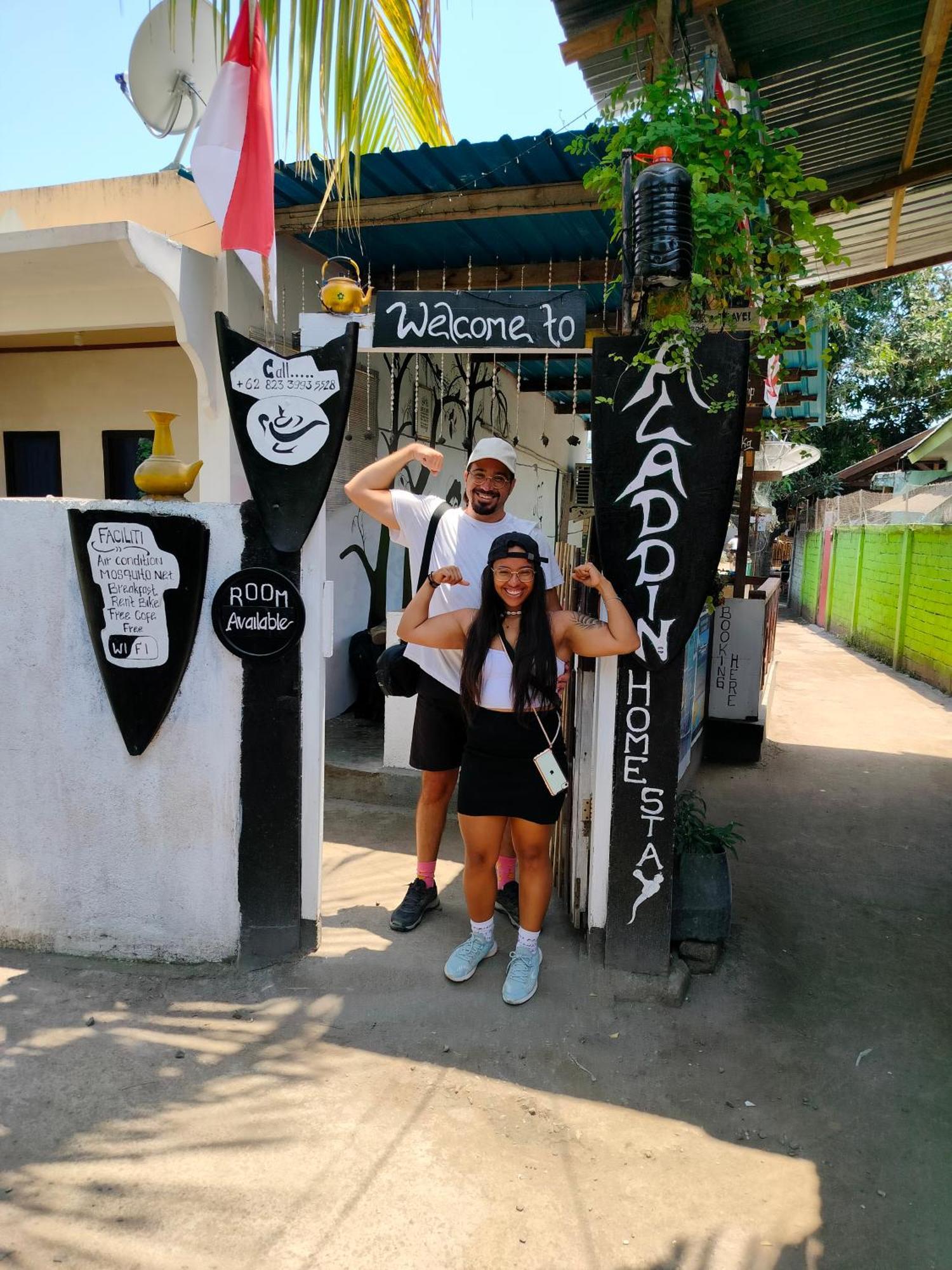 Aladdin Homestay Гили-Эйр Экстерьер фото