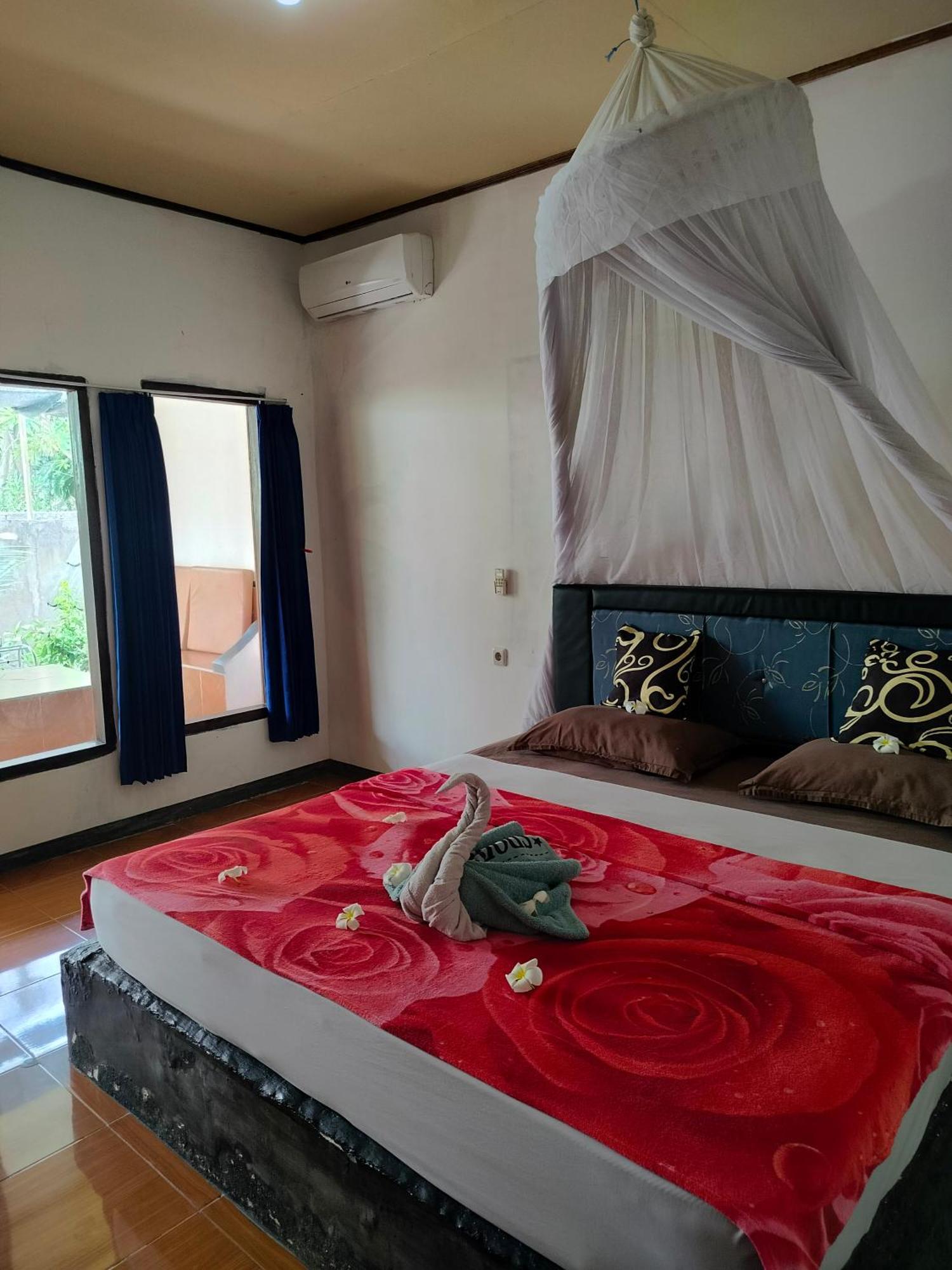 Aladdin Homestay Гили-Эйр Экстерьер фото