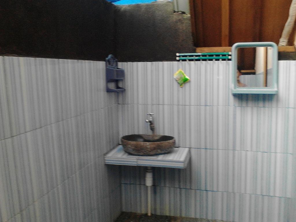 Aladdin Homestay Гили-Эйр Экстерьер фото