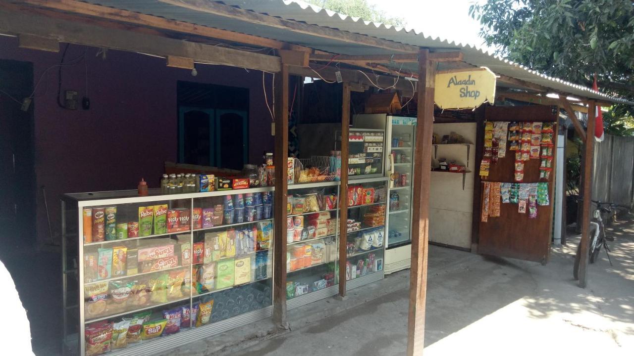 Aladdin Homestay Гили-Эйр Экстерьер фото